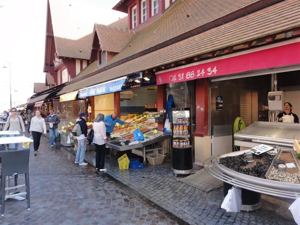 تروفيي سور مير Les Studios Saint Germain المظهر الخارجي الصورة